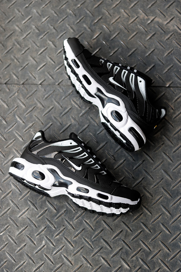 AIR TN PRETO E BRANCO