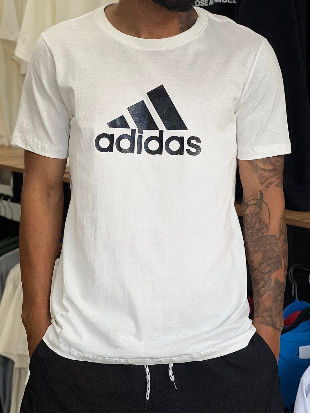CAMISETA ADIDAS PIRÂMIDE