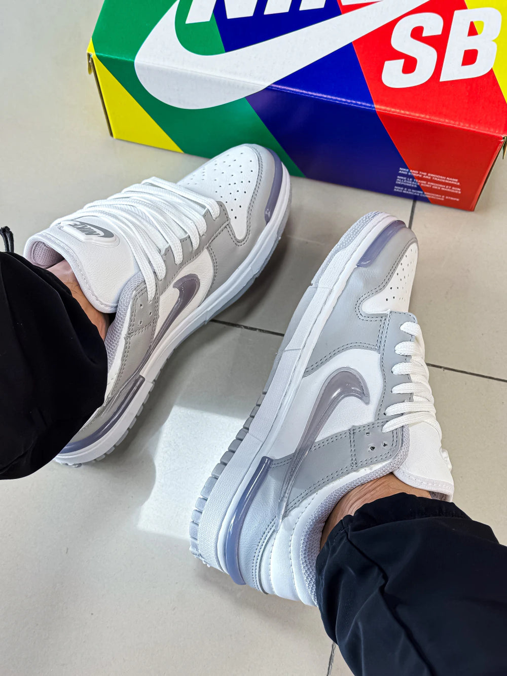 NIKE TWIST CINZA