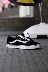 VANS OLD SKOOL PRETO E BANCO