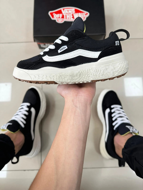 VANS VR3 NEO PRETO E BRANCO
