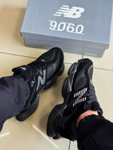 NEW BALANCE 9060 ALL BLACK