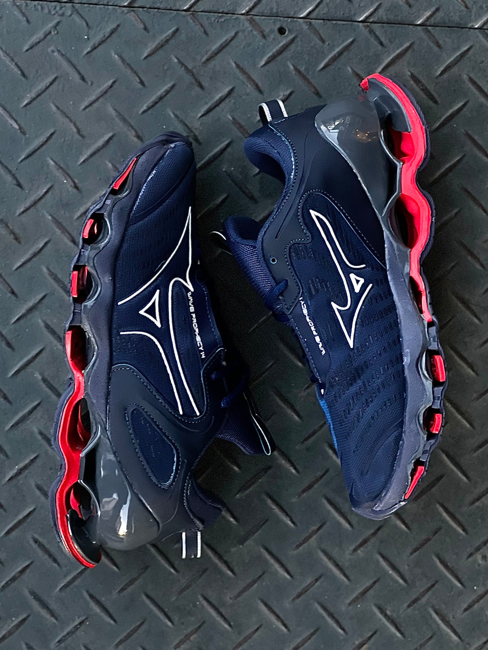 MIZUNO PROPHECY 14