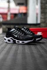 AIR TN PRETO E BRANCO