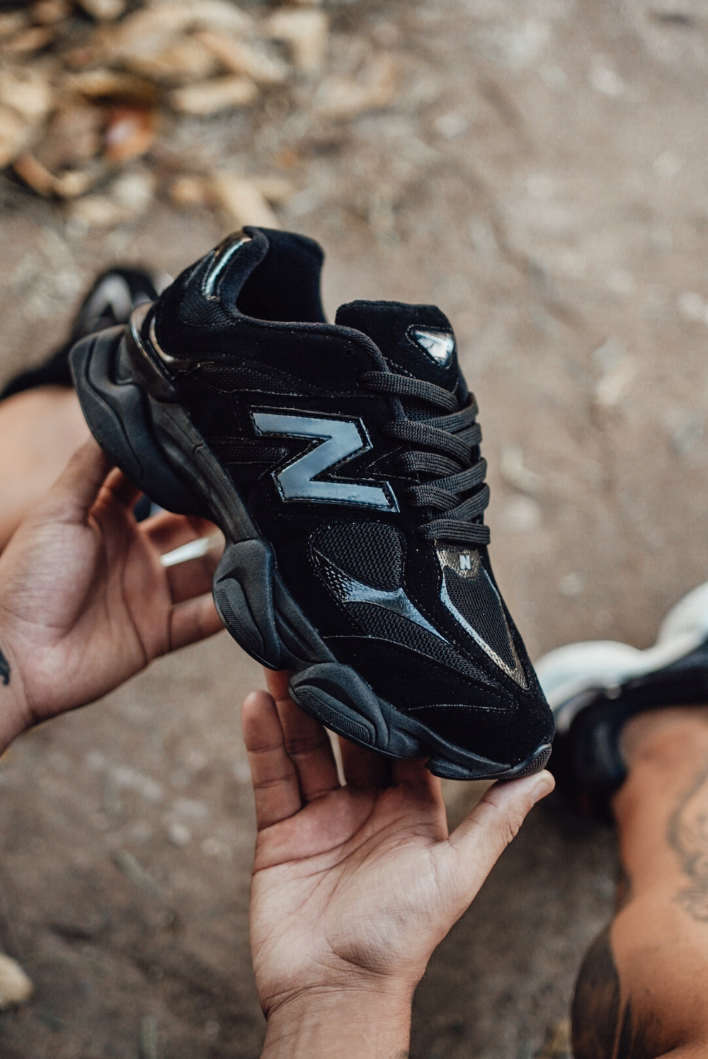 NEW BALANCE 9060 ALL BLACK